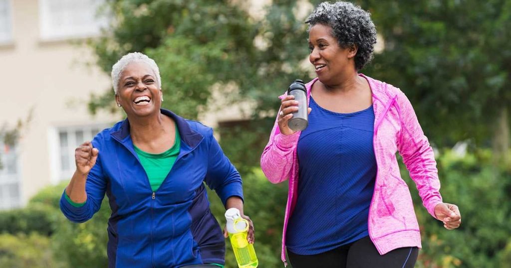 How To Combine Walking With Healthy Eating For Weight Loss Effectively