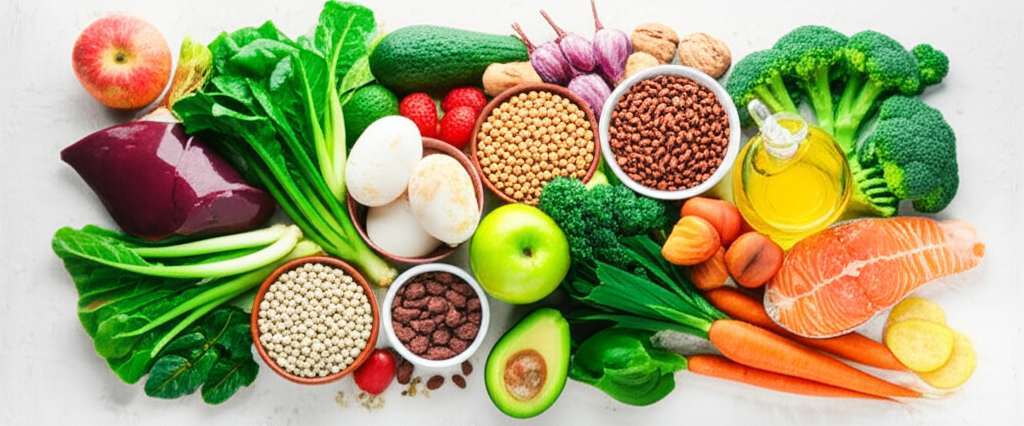 Generate a high-quality, relevant image prompt for an article about: 20 Foods That Reverse Fatty Liv