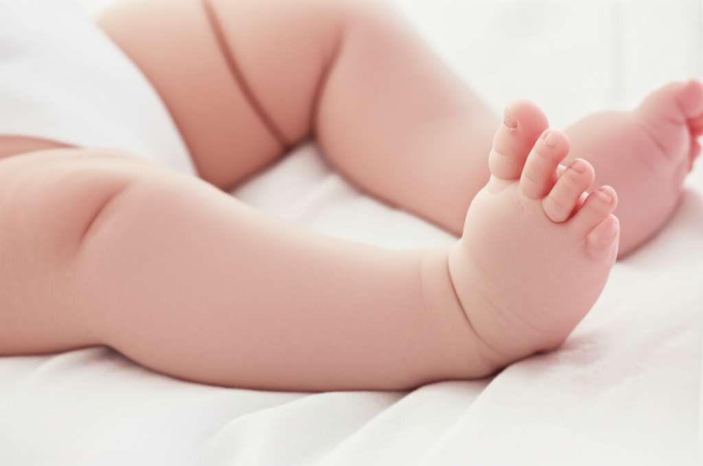 Generate a high-quality, relevant image prompt for an article about: Why Do People Lose Baby Fat: Am