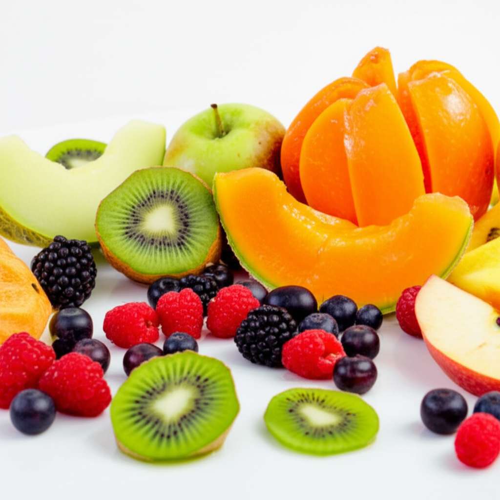 Generate a high-quality, relevant image prompt for an article about: Best Fruits For Weight Loss At